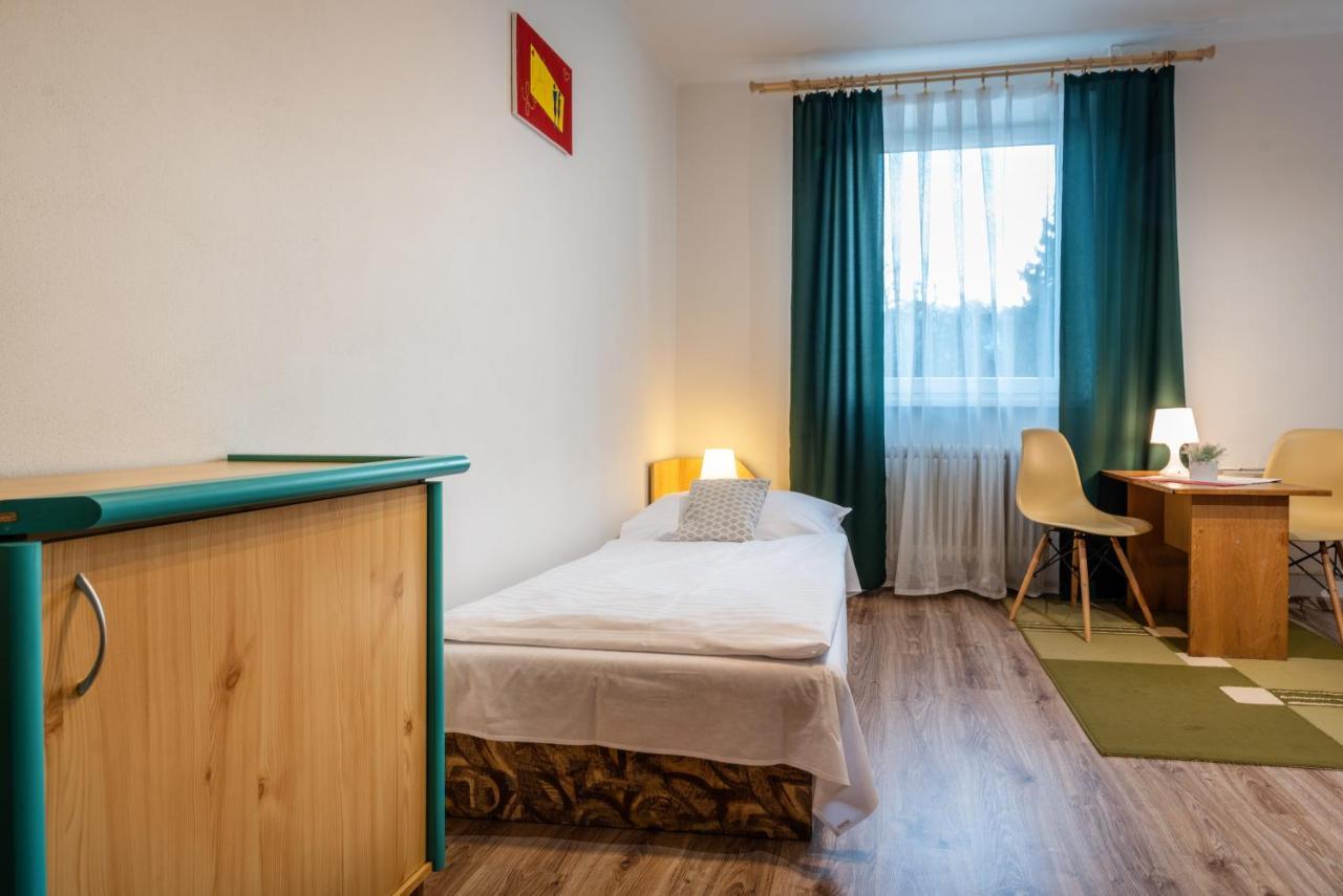 Hotel Poludnica Liptovsky Mikulas Luaran gambar